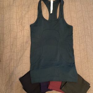 Lululemon Swiftly Tank in Submarine